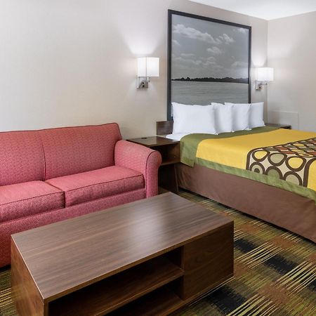 Super 8 By Wyndham Williamsburg/Historic Area Hotel Екстериор снимка
