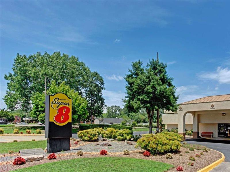 Super 8 By Wyndham Williamsburg/Historic Area Hotel Екстериор снимка