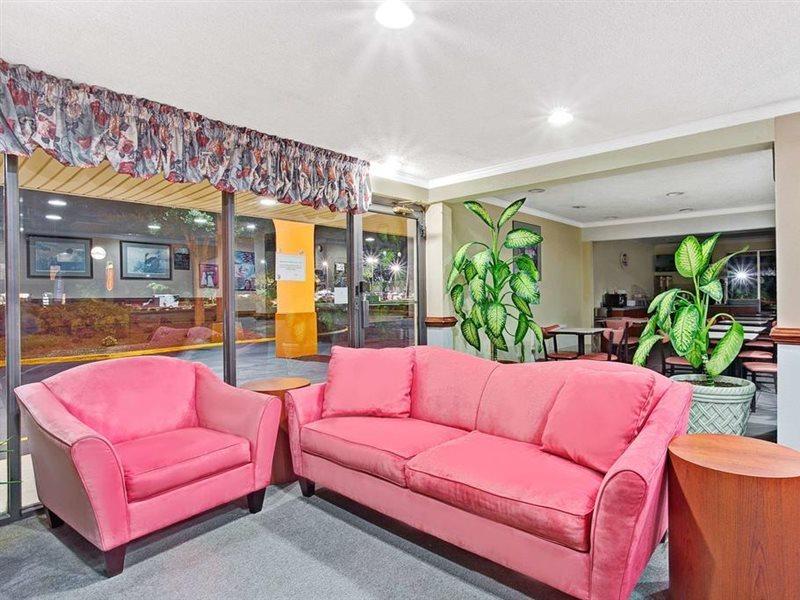 Super 8 By Wyndham Williamsburg/Historic Area Hotel Екстериор снимка