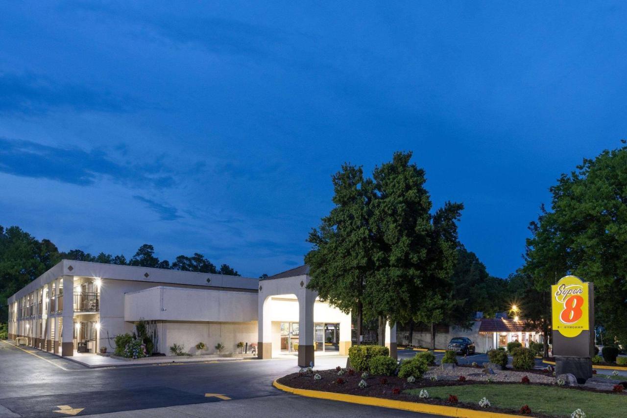 Super 8 By Wyndham Williamsburg/Historic Area Hotel Екстериор снимка