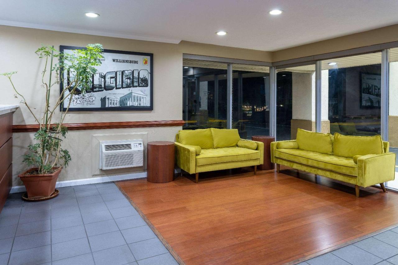 Super 8 By Wyndham Williamsburg/Historic Area Hotel Екстериор снимка
