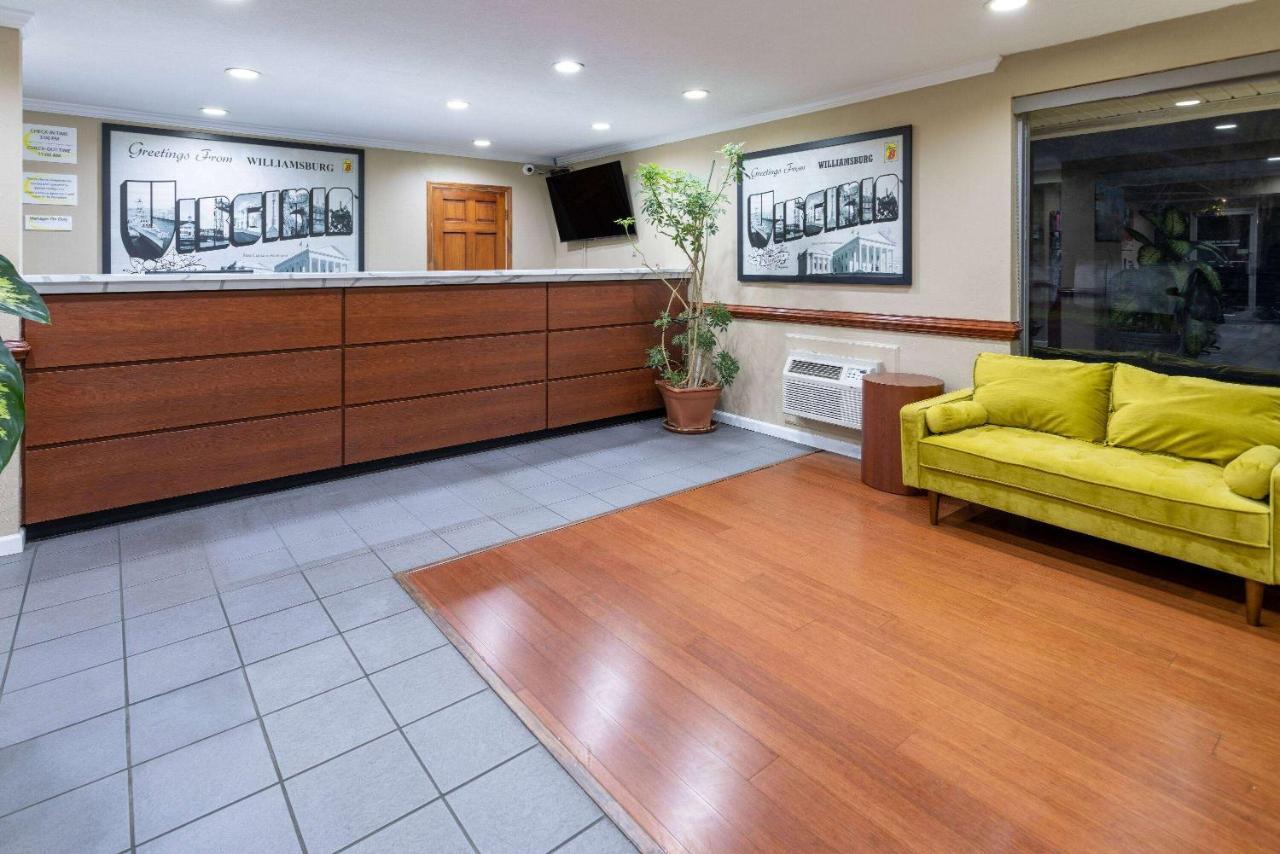 Super 8 By Wyndham Williamsburg/Historic Area Hotel Екстериор снимка